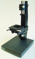 Custom Stand to measure the center-thickness of optical lenses